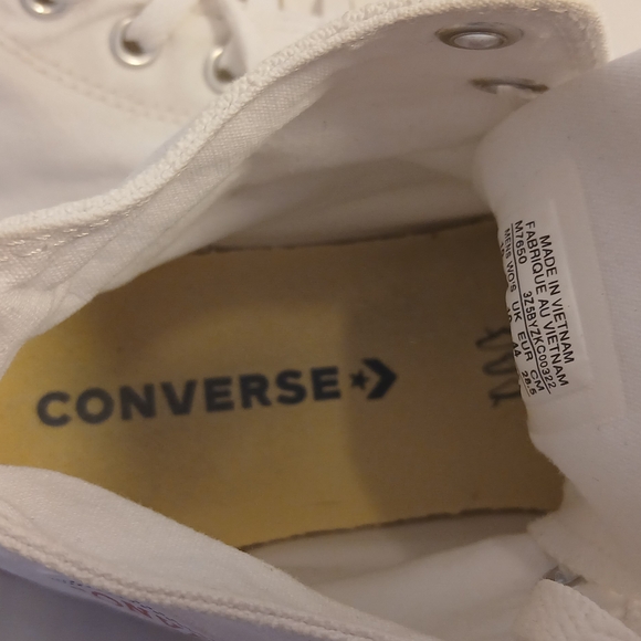 Converse White High-Top Sneakers Style Code M7650 - Picture 10 of 13